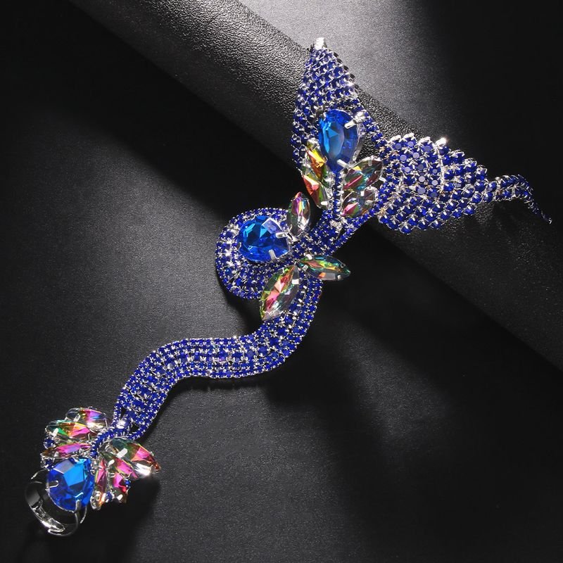 Women Personalized Exaggerated Snake Finger Bracelet